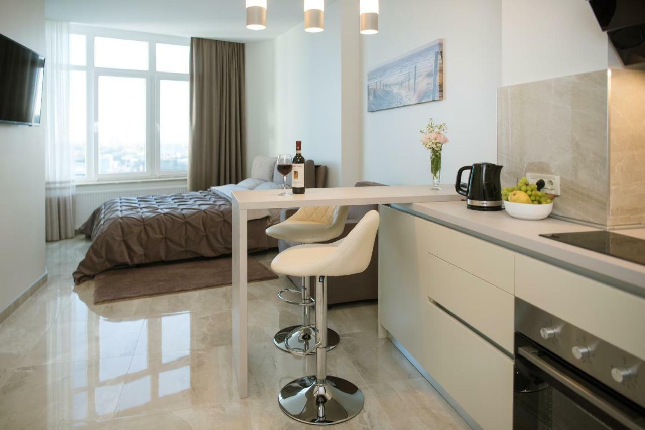 Sea Star Apartments Odessa Buitenkant foto